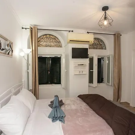 Apartment Corfu Old Town Akis Liston Square Area